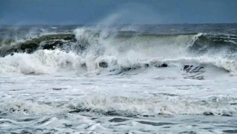 المديرية العامة للصيد البحري تحذر الصيادين من الخروج إلى البحر بسبب اضطرابات جوية