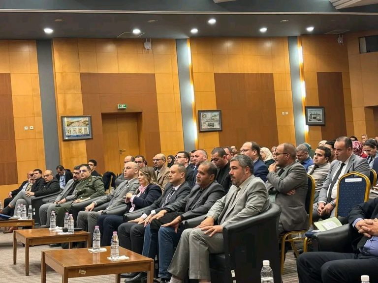 بريد الجزائر ينظم يومًا دراسيًا حول الأمن السيبراني ومكافحة النصب والاحتيال الإلكتروني