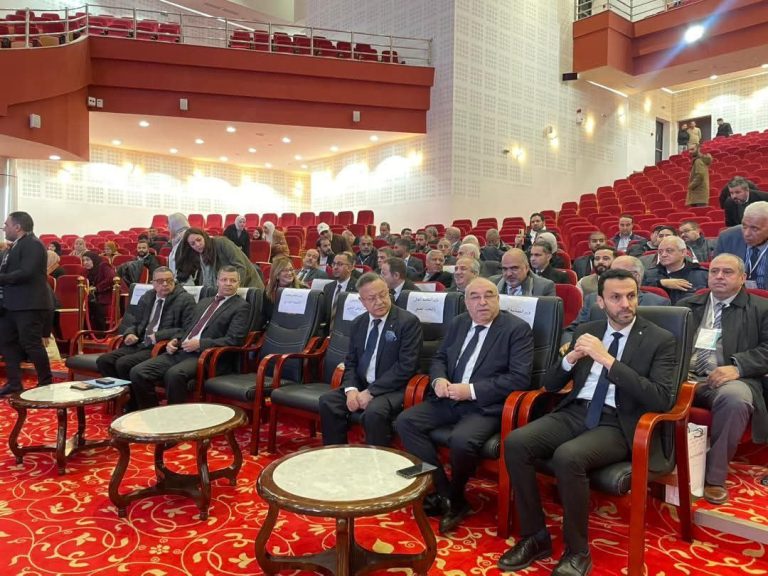 افتتاح الطبعة الأولى لمعرض منتجات البرامج الوطنية للبحث تحت إشراف وزير التعليم العالي