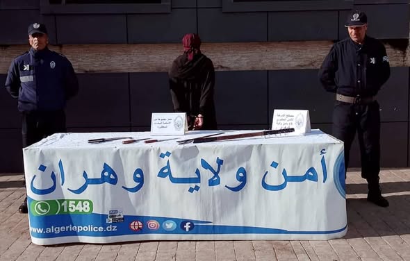 شرطة وهران تطيح بامرأة تقود شبكة إجرامية للسرقة بالعنف باستعمال الأسلحة البيضاء