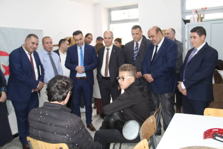 وفد عن لجنة الصحة في زيارة استعلامية إلى ولاية تيزي وزو