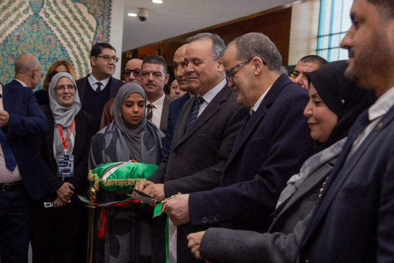 رئيسة لجنة الشؤون الاقتصادية تشارك في افتتاح المعرض الأول للمنتجات الجزائرية المصدّرة في وهران