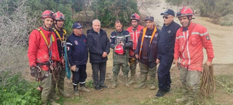 غليزان: إنقاذ شاب عالق بسبب ارتفاع منسوب مياه وادي ارهيو