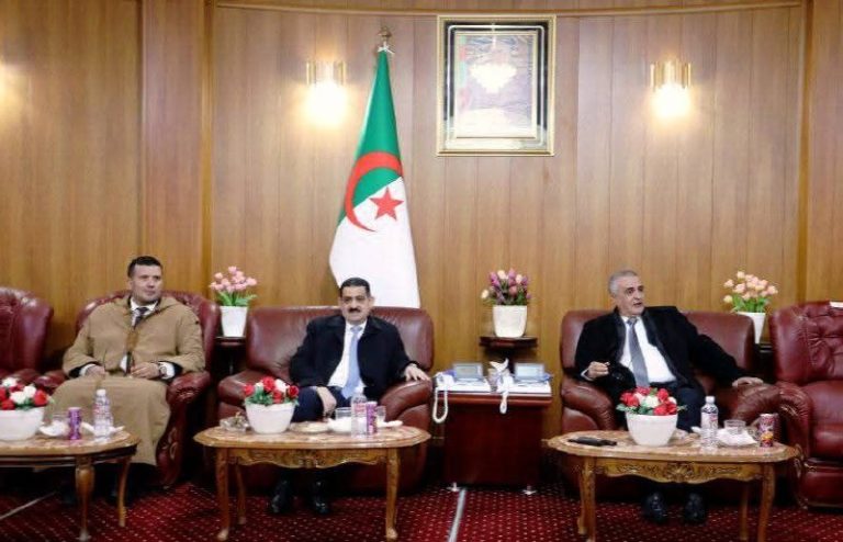 زيارة عمل وتفقدية لوزير الري طه دربال بولايات باتنة وبريكة