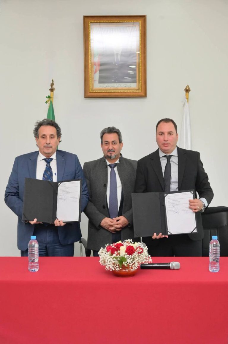 توقيع عقد استغلال المنصة APCS لتعزيز الرقمنة في الموانئ الجزائرية