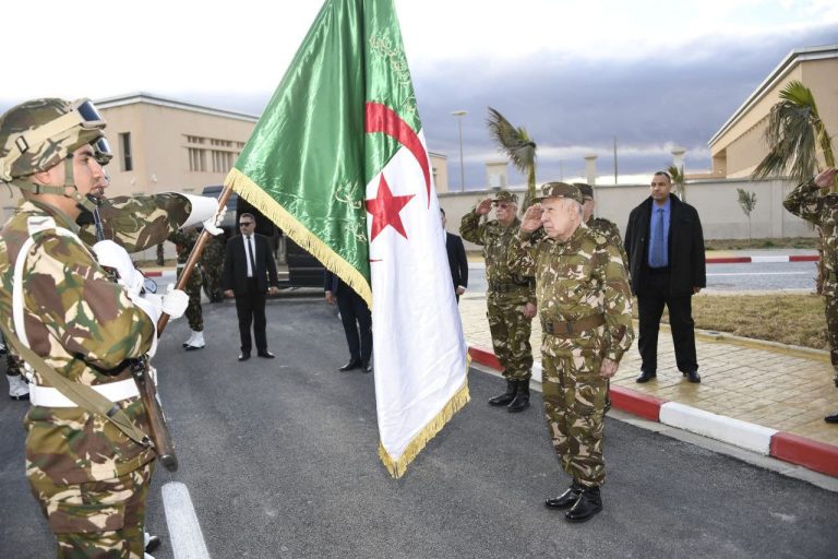 الفريق أول السعيد شنڨريحة يشرف على متابعة عملية إطلاق القمر الصناعي Alsat-3B