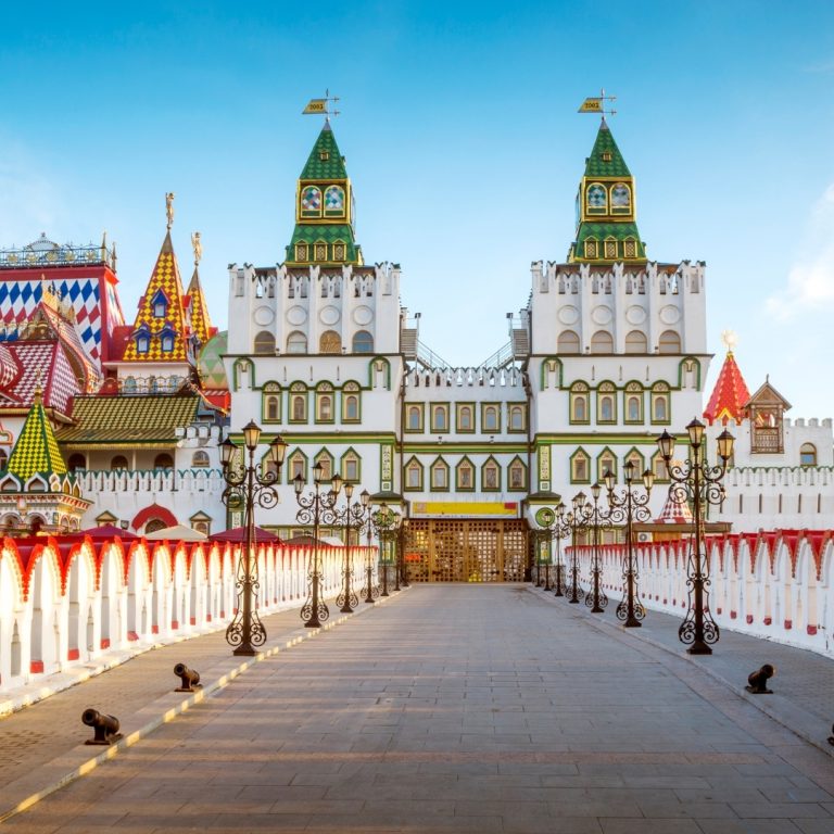 الكرملين يحذر من تداعيات أي هجوم أمريكي محتمل على إيران