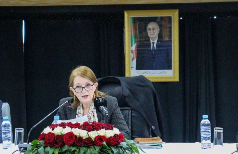 وزيرة السياحة والصناعة التقليدية ترأس اللقاء الوطني التقييمي لقطاع 2025