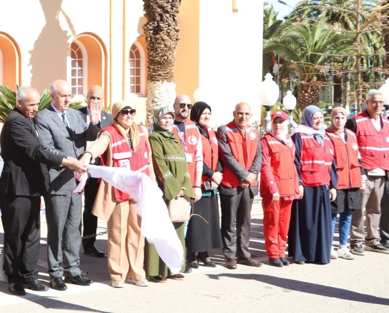 تلمسان: إطلاق حملة توزيع الطرود الغذائية للأسر المعوزة