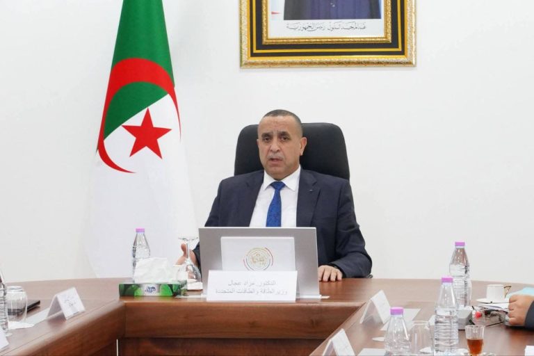 وزير الطاقة يترأس اجتماع دراسة خطة القطاع للسنوات 2026–2028