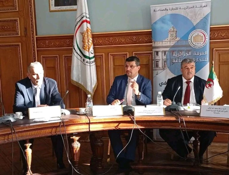 اجتماع مجلس إدارة الغرفة الجزائرية للتجارة والصناعة لبحث نشاطات 2025 وبرنامج 2026