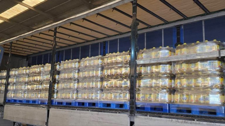 الهلال الأحمر الجزائري يرسل مساعدات غذائية إلى تبسة وعين وسارة والجلفة تحضيرًا لشهر رمضان