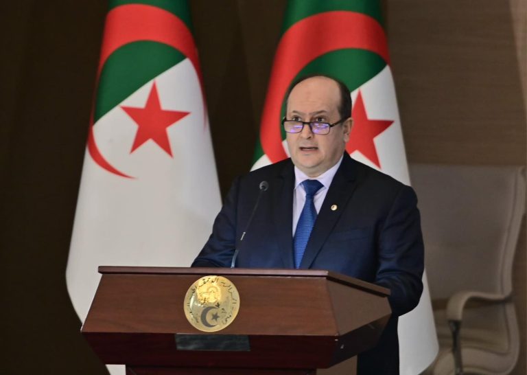 كلمة الوزير الأول، السيد سيفي غريب بمناسبة الافتتاح الرسمي لندوة رؤساء المراكز القنصلية