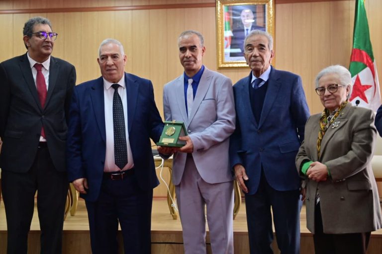 أعضاء مجلس الأمة يشاركون في الندوة الوطنية حول ملحمة ساقية سيدي يوسف