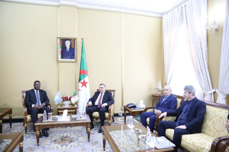 تعزيز التعاون العدلي بين الجزائر والصومال بتوقيع مذكرة تفاهم