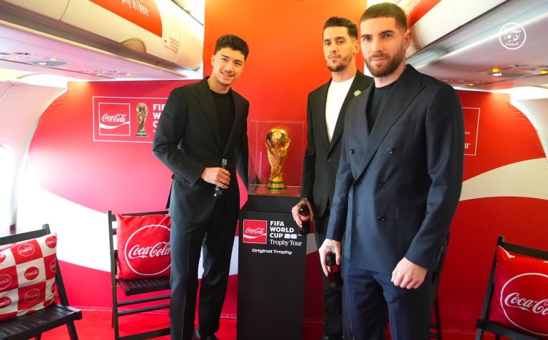 النسخة الأصلية من كأس العالم للفيفا تصل الجزائر في زيارة لمدة يومين