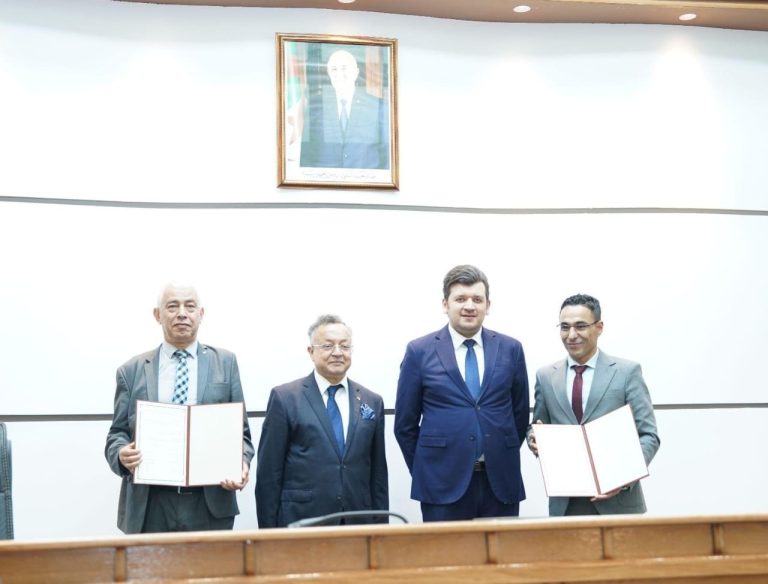 ابرام اتفاقية تعاون بين وزارة الفلاحة والتنمية الريفية والصيد البحري، ووزارة التعليم العالي والبحث العلمي تخص تحاليل التربة و الأسمدة