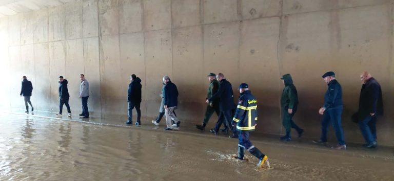 والي الطارف يقف ميدانيًا على وضعية الطريق الرابط بين الشافية وبوثلجة