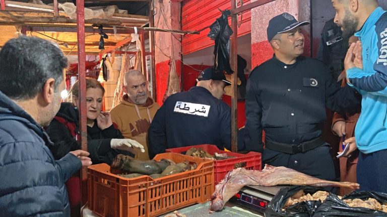 شرطة البليدة تحجز كميات معتبرة من اللحوم الفاسدة خلال عملية تفتيش بسوق القصاب