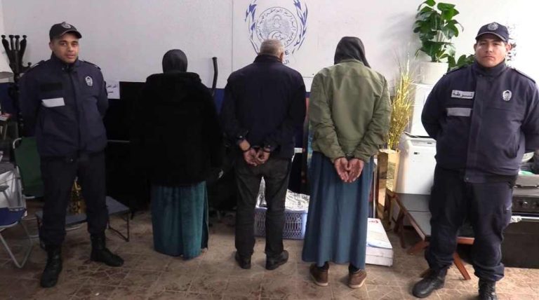 سارقة “أثاث المنازل” رفقة شريكيها في قبضة شرطة الأبيار
