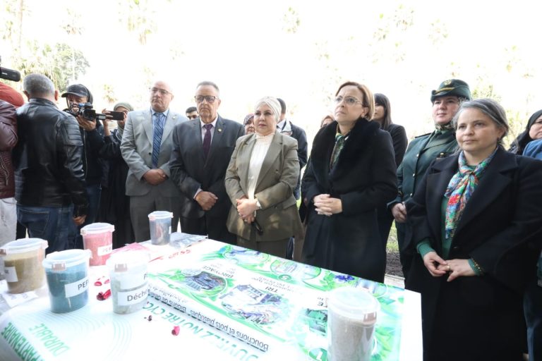 أعضاء مجلس الأمة يشاركون في احتفالية تكريمية للنساء في مجال البيئة