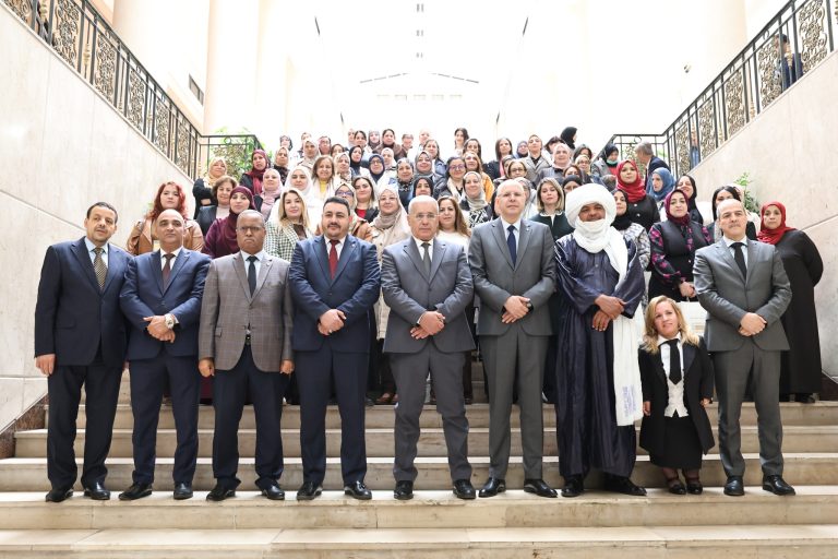 رئيس المجلس الشعبي الوطني إبراهيم بوغالي يكرّم السيدات الإطارات وموظفات المجلس بمناسبة اليوم العالمي للمرأة