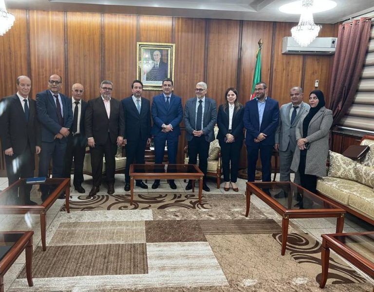 وزير الصحة يستقبل رئيس مجلس التجديد الاقتصادي الجزائري لتعزيز التعاون في القطاع الصحي