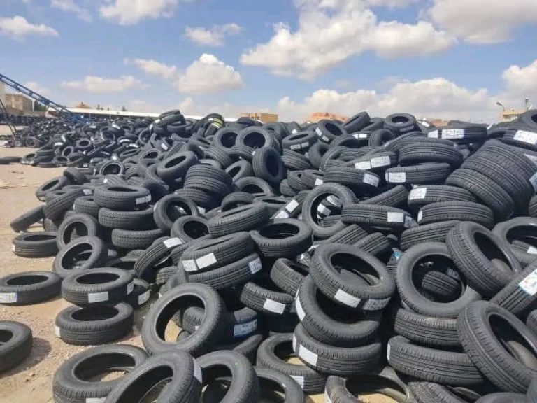 حجز 14 ألف عجلة مطاطية بولاية سطيف في مستودع غير قانوني