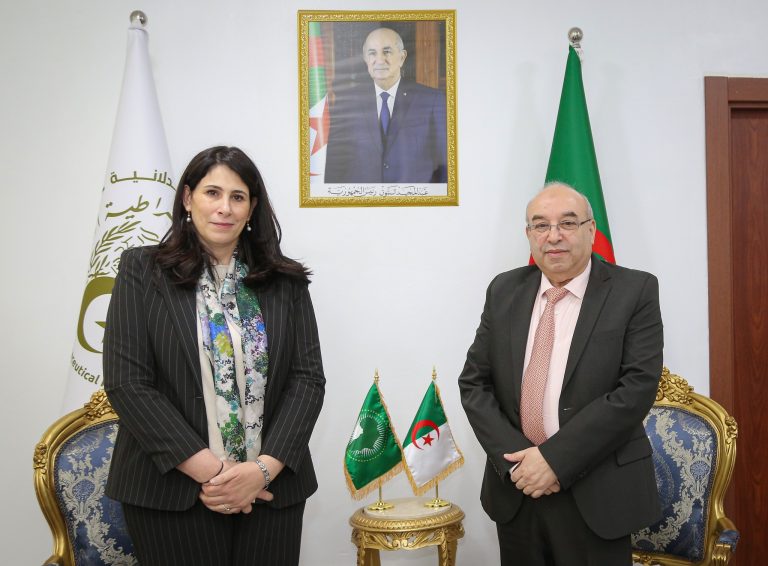 الجزائر تبرز ريادتها الإقليمية في الصناعة الصيدلانية وتعزز شراكتها مع الاتحاد الإفريقي