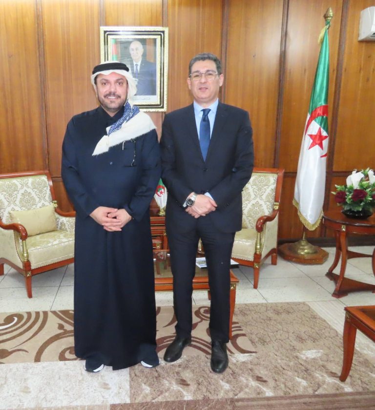 السيد وزير الصحة يلتقي رئيس مجلس إدارة شركة إستثمار القطرية القابضة لتعزيز التعاون الصحي