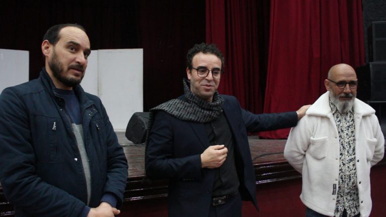 باتنة تحتفل باليوم العالمي للمسرح و تعلن عودتها بقوة بجديد مشاريعها الفنية