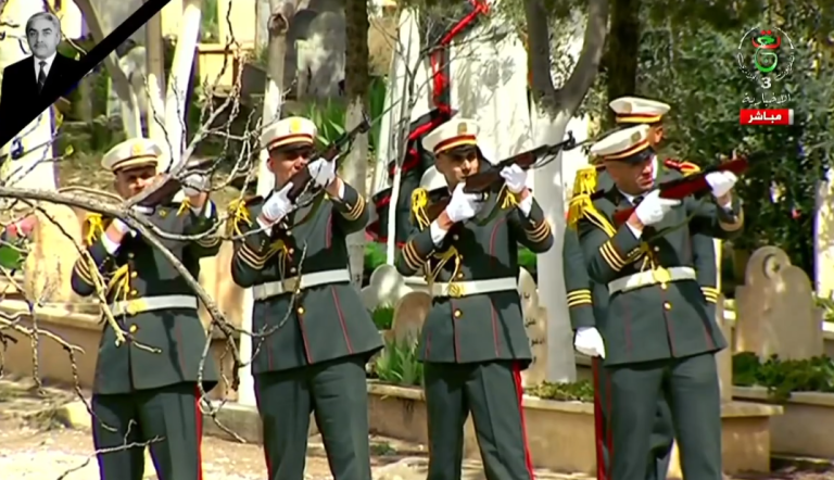 ما معنى إطلاق 21 طلقة نارية في المراسم الرسمية؟