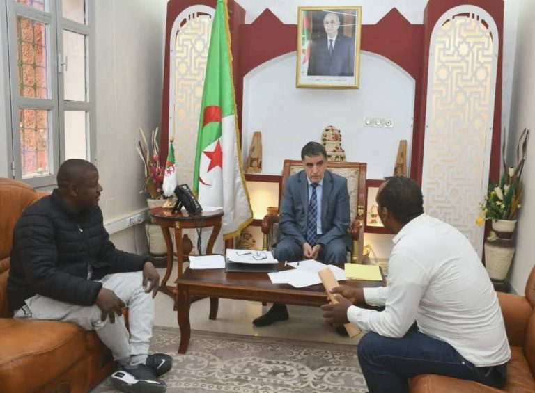 ضويفي فضيل يؤكد اعتماد آلية المتابعة الدورية لملفات المواطنين بولاية أدرار