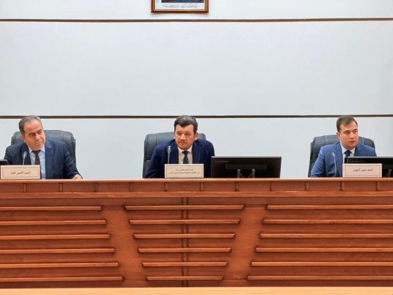 وزير الفلاحة يشارك في ورشة عمل حول مشروع القانون الجديد للتوجيه الفلاحي