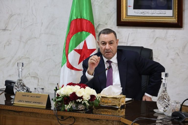 اجتماع تنسيقي بوزارة الداخلية لمتابعة التحضيرات للانتخابات التشريعية ودفع مشاريع التنمية المحلية