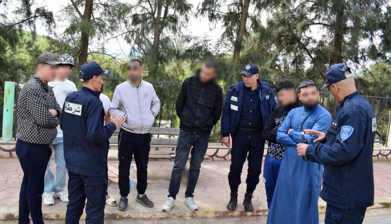 أمن عين الدفلى يطلق حملات جوارية للتوعية بمخاطر المخدرات والجرائم السبريانية