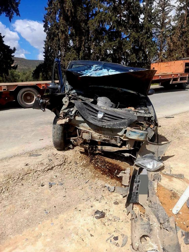 إصابة 4 أشخاص في حادث اصطدام سيارتين سياحيتين بسعيدة