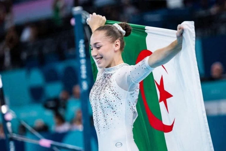 البطلة الأولمبية كيليا نمور تتألق في تصفيات كأس العالم للجمباز الفني بالقاهرة