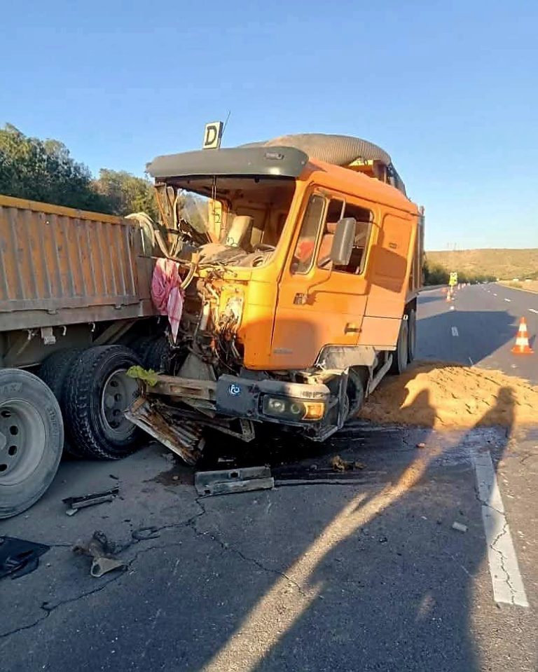 حادث مرور بين شاحنة ثقيلة ومقطورة على الطريق السيار شرق-غرب A3 باتجاه العاصمة