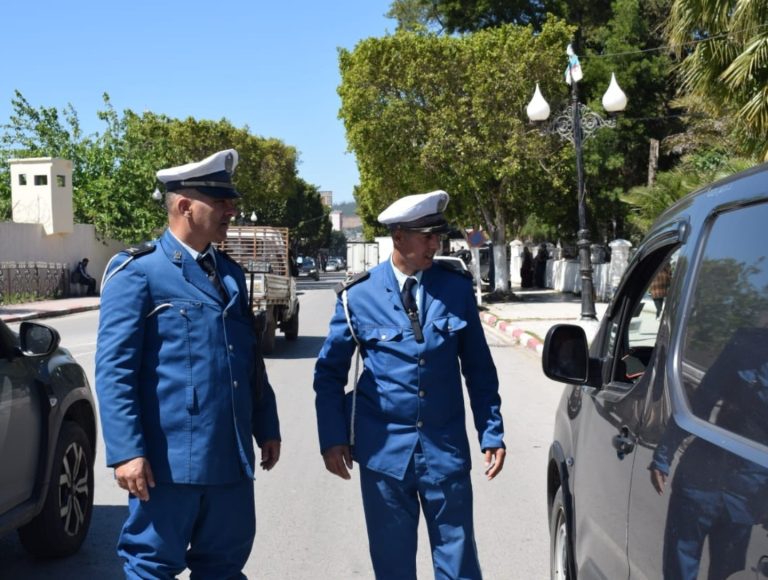 شرطة الطارف تكثف حملات التوعية لمستخدمي الطريق لضمان السلامة المرورية