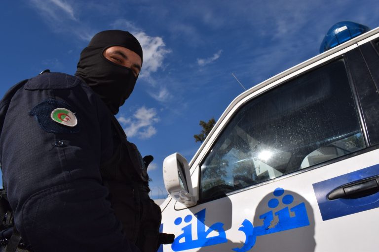 توقيف مروّجين للمخدرات بالشطية وحجز كمية من الكيف المعالج في عملية أمنية نوعية بالشلف