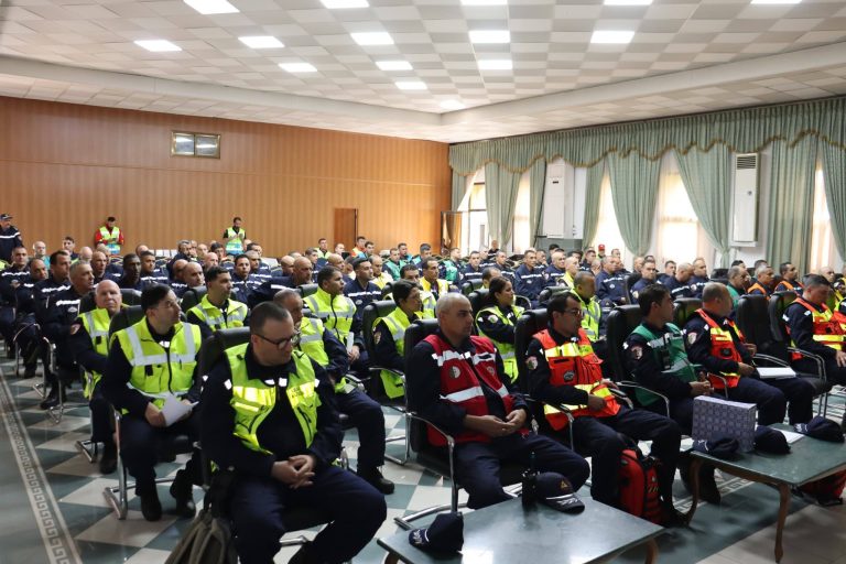 تواصل فعاليات تمرين إعادة تصنيف فريق البحث والإنقاذ في الأوساط الحضرية ALG HUSAR 01