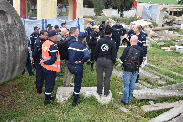 زيارة ميدانية للخبراء الدوليين لمرافق وتجهيزات فريق ALG HUSAR 01