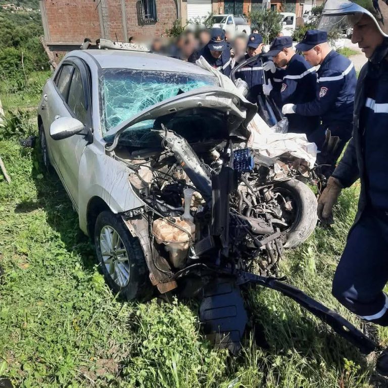 حادث مرور بولاية جيجل يخلف وفاة سائق في اصطدام بين شاحنة وسيارة سياحية