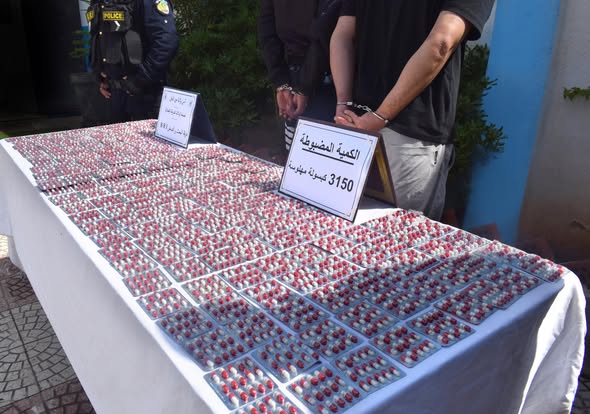 عملية أمنية نوعية بمليانة تسفر عن حجز 3150 كبسولة مهلوسة وتوقيف مشتبه فيهما