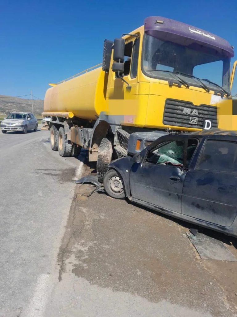 حادث اصطدام مميت يخلف ضحيتين ببلدية بكارية في تبسة