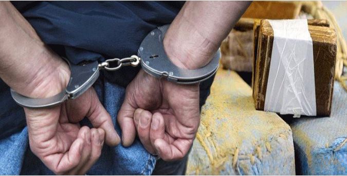 الأمن الحضري التاسع ببشار يطيح بمروجين للمخدرات ويحجز مؤثرات عقلية وأسلحة بيضاء