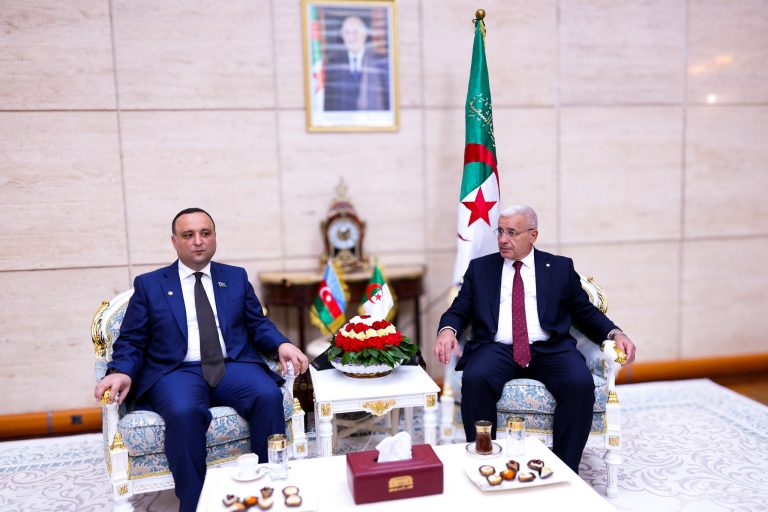 بوغالي يستقبل وفد المجموعة البرلمانية للصداقة “أذربيجان – الجزائر”