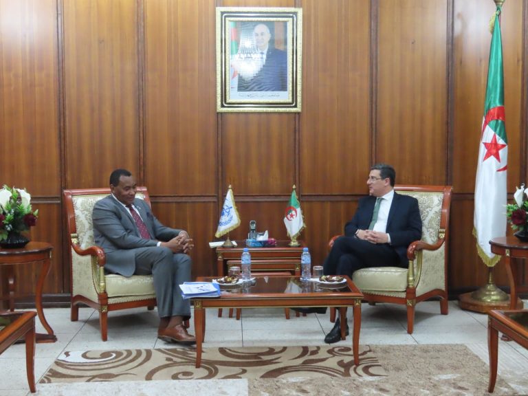 وزير الصحة يستقبل ممثل منظمة الصحة العالمية بالجزائر