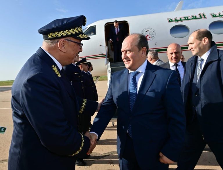 الوزير الأول في زيارة عمل إلى تيسمسيلت لإطلاق مشروع صناعي جديد